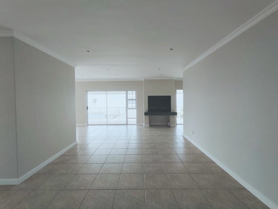 6 Bedroom Property for Sale in Cutty Sark Western Cape
